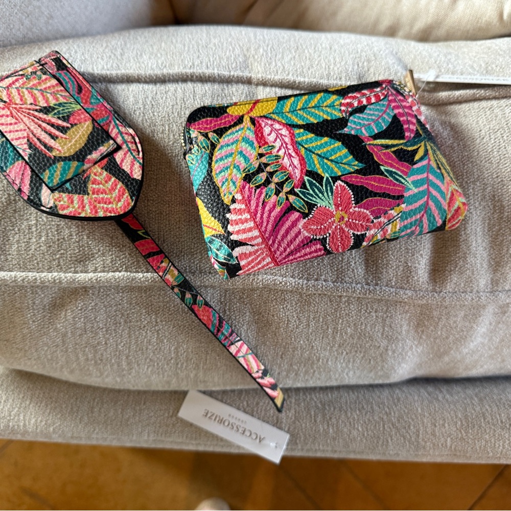 NWT Accessorize London Coin Purse and Luggage Tag